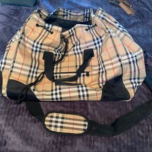 Burberry duffel bag